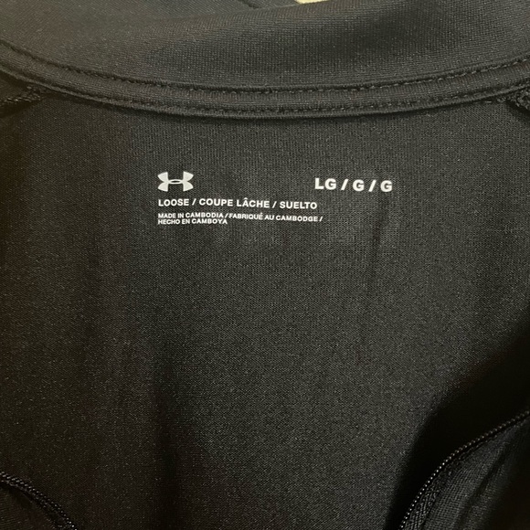 Under Armor pull over. Black. Loose fit. - Picture 3 of 3